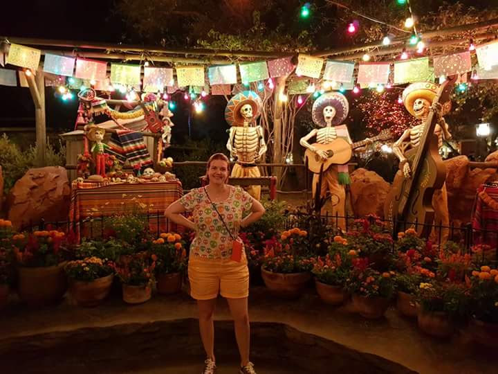 disneyland day of the dead display 2017